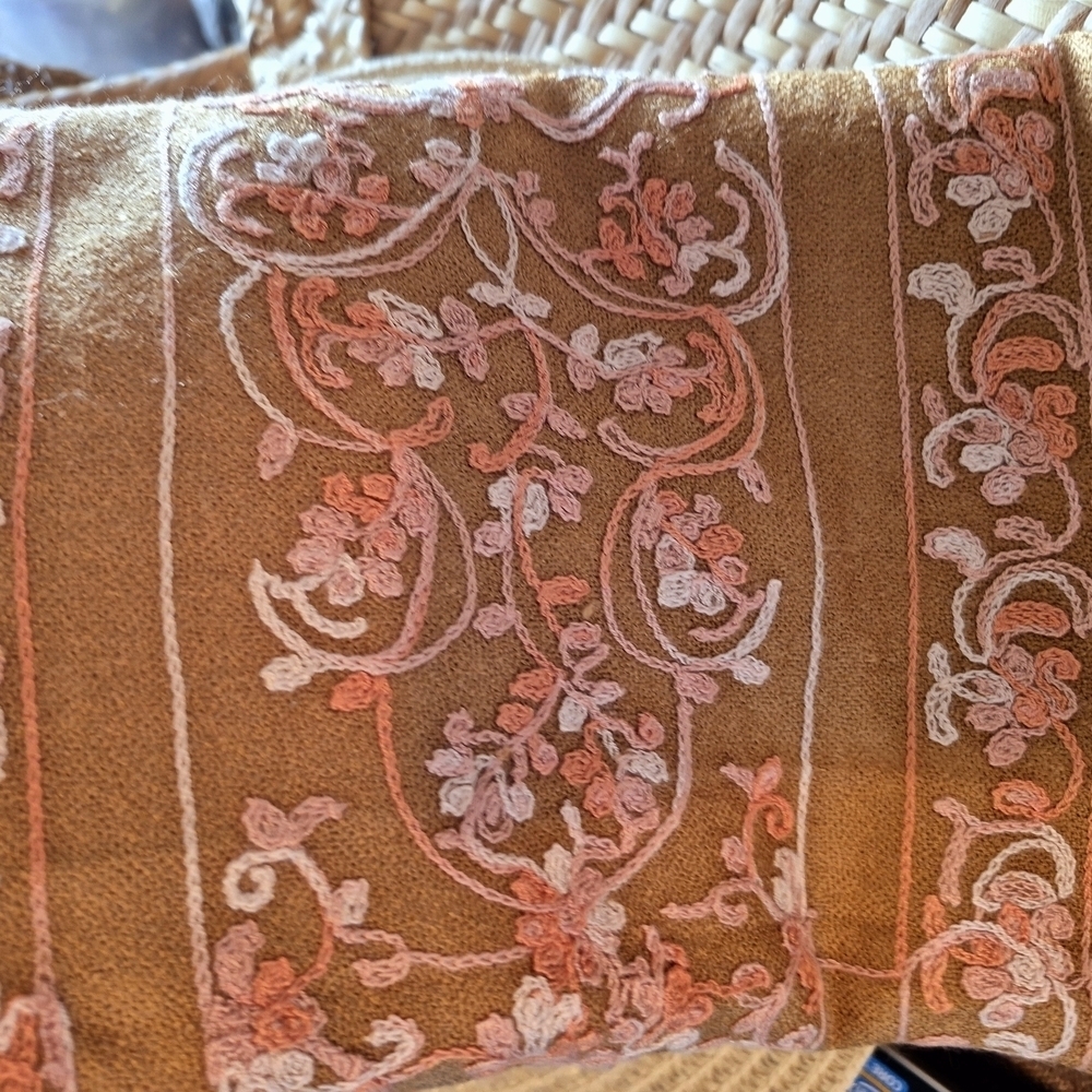 Warm Rich  Tan Pashmina with Pastel Pinks Embroidery 70% Pashmina 30%silk - Picture 8 of 12